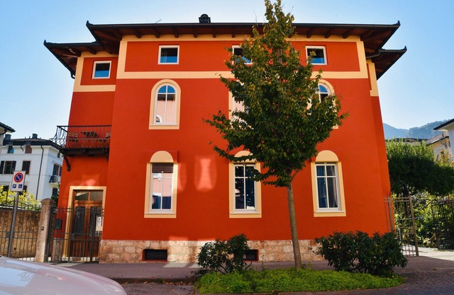 Nine Rooms Apartment