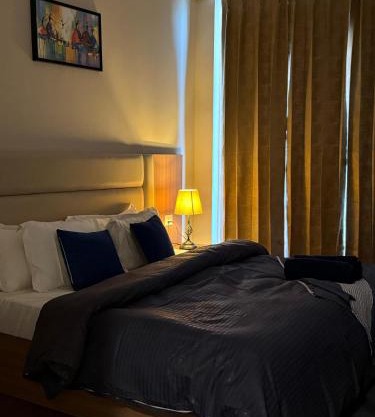 Nirvana by Urban Retreat Suite Near Expo Mart