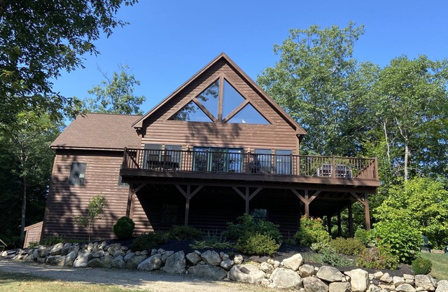 Njoy Charm - Gorgeous Family and Pet Friendly Home