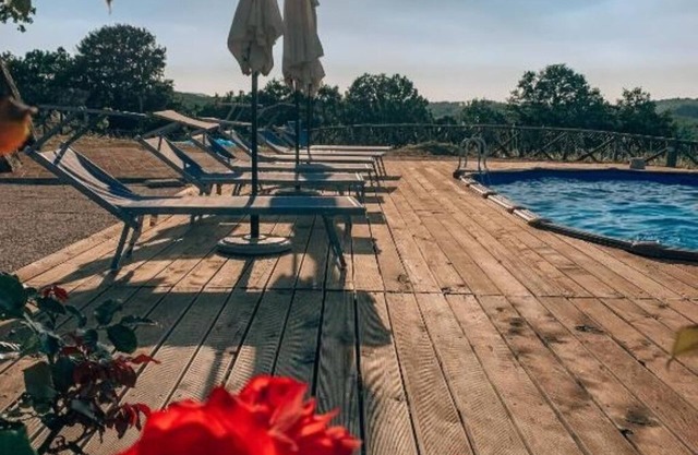 No. 7- Large Double Room with separate entrance.