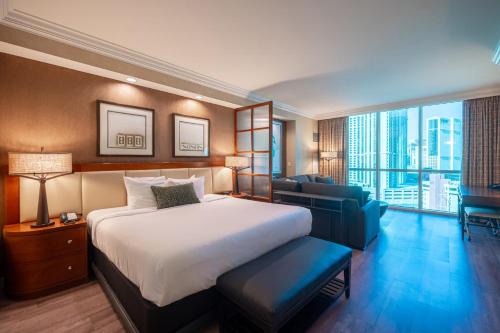 No Resort Fee Strip View Suite + Free Valet + Pool