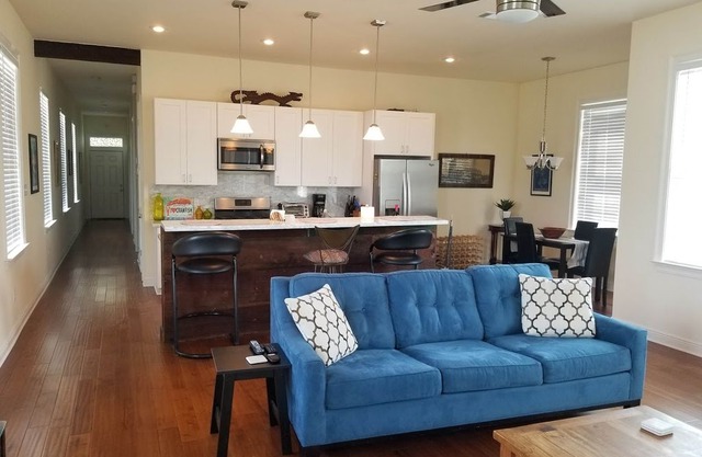 NoLa Retreat Close to It All
