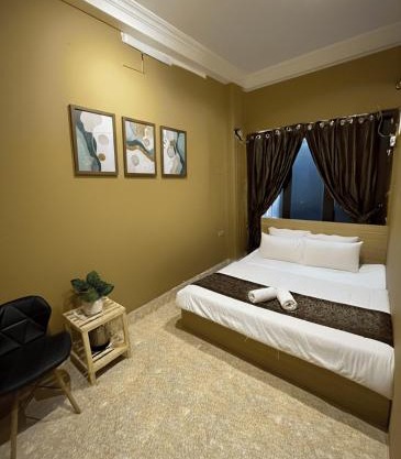 NOOK INN in the heart of Old Quarter