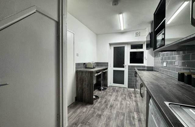 NOORMAK NIGHTSnYour home away from home 🏠 nContractors and family friendly