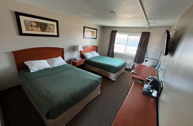 Northern Lights Inn & Suites