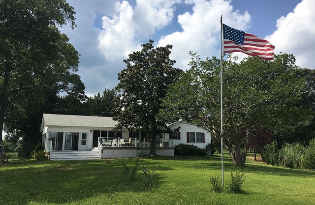 Northern Neck Waterfront Getaway!