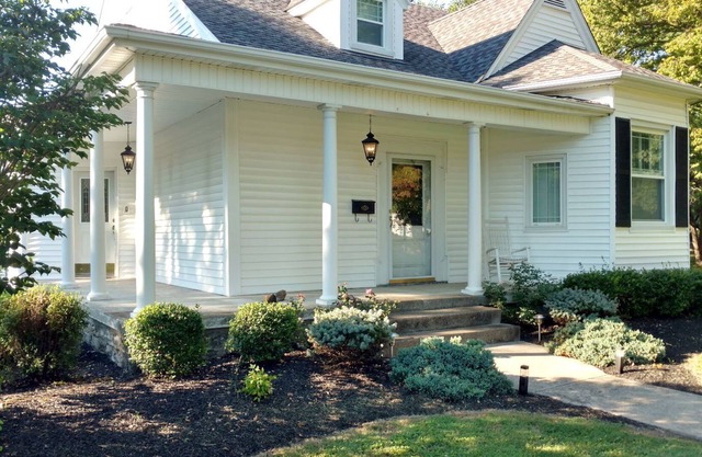 Not-Quite-A-Presidential Suite at Empire Estate