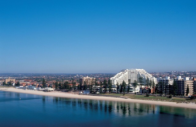 Novotel Sydney Brighton Beach