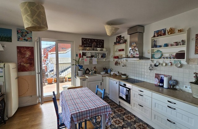 Oasi d'Arte: Quiet, charming artist home with character in a luxury complex