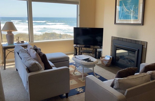 Ocean Front Condo Shorebirds 196