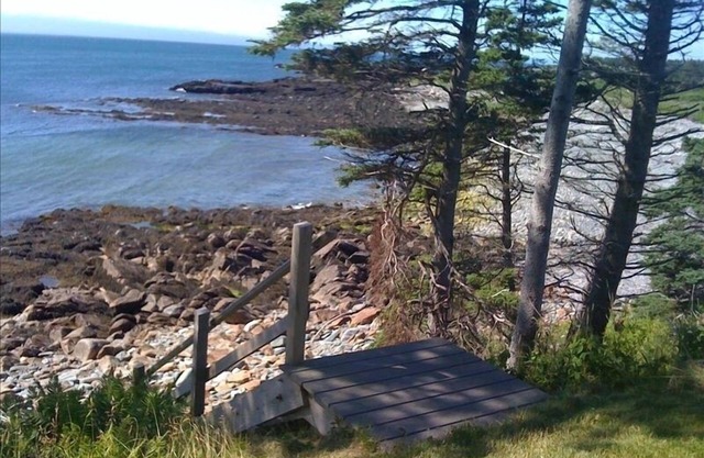 Ocean Front Cottage with Panoramic Views and Beautiful Sunsets