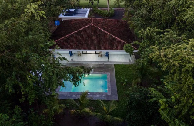 Ocean Magic 3bd on Iguana golf course