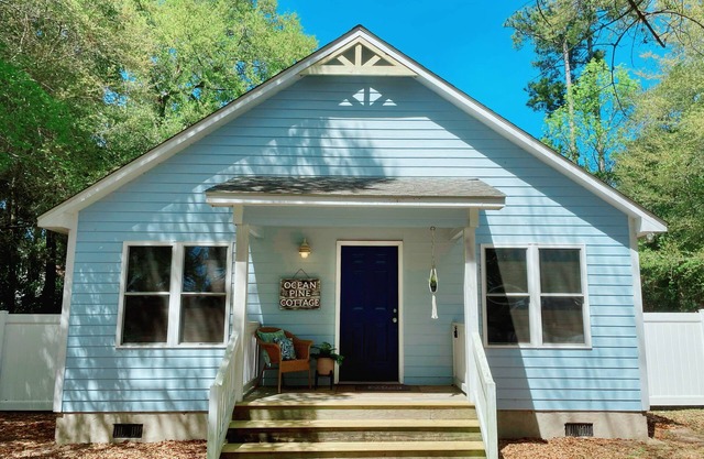 Ocean Pine Beach Cottage Pet friendly Fully Fenced Yard