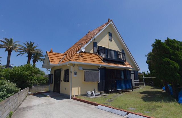 OCEAN RESORT MINT Overlooking the horizon! Cute three-story villa for rent by the sea