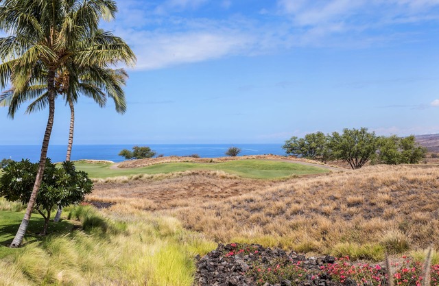 Ocean View Amenity Rich Condo in Mauna Kea Resort