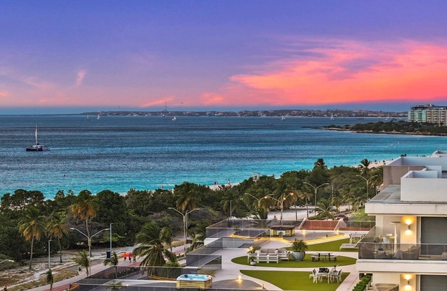 Ocean View Penthouse on Eagle Beach