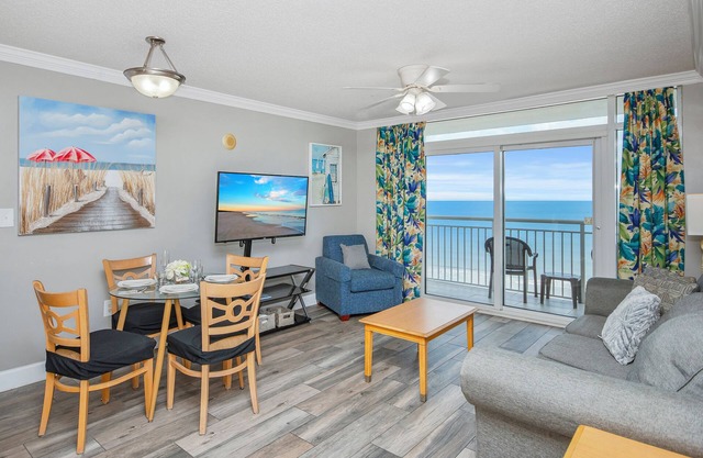 Oceanfront One-Bedroom Condo with Stunning Paradise Views