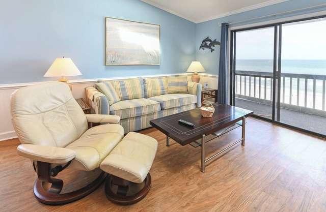 Oceanfront, Shared Pool - Surfwatch II 401