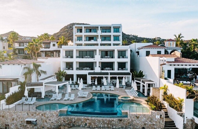 Oceanfront Spacious 3bd Residence