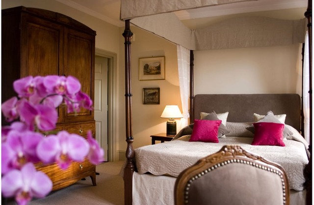 Ockenden Manor Hotel & Spa