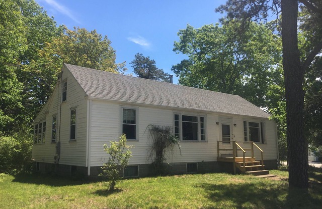 Ogunquit-Footbridge beach - 2 bdrm cottage