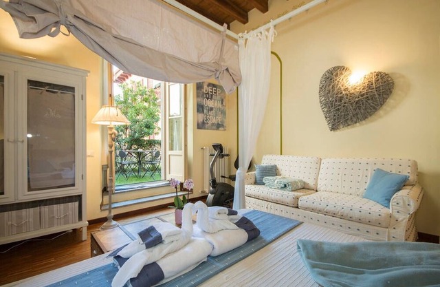 Old Borgo Vico - Lake Como - Apartment for Rent - your home away from home