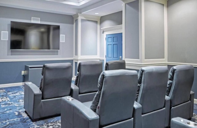 Old Town Alexandria 1 Bedroom Suite!