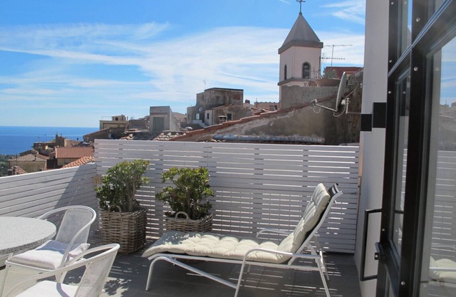 Old town house with roof terrace and magnificent view