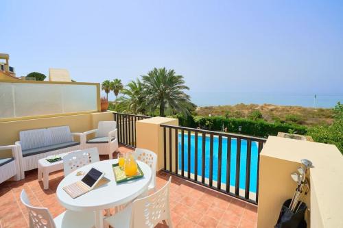 OleHolidays 821 Romana Playa frente al mar