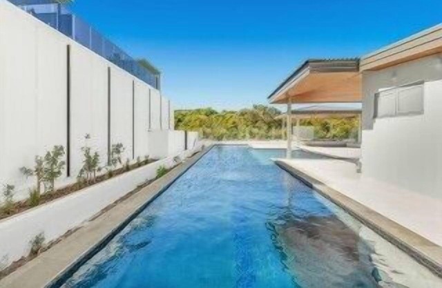 One Bedroom Apartment (Large Terrace)