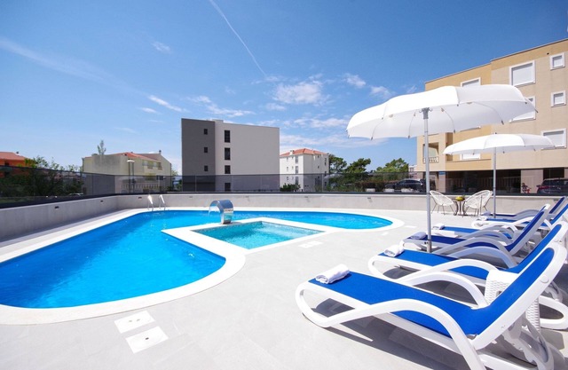 One bedroom apartment with terrace and sea view Promajna, Makarska (A-21102-i)