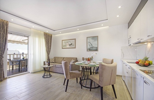 One bedroom apartment with terrace and sea view Promajna, Makarska (A-21102-l)