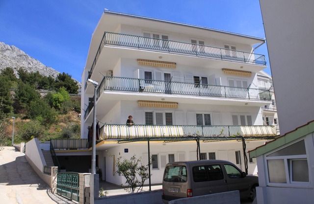 One bedroom apartment with balcony and sea view Nemira, Omiš (A-4652-b)