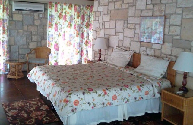 One Bedroom Garden View Villa, Frenchman's Cove Resort