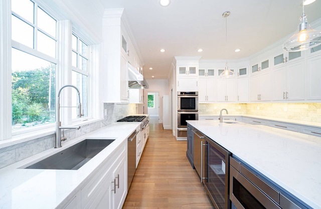 One Mile From Winged Foot - 7 bedroom /7 bathroom new construction