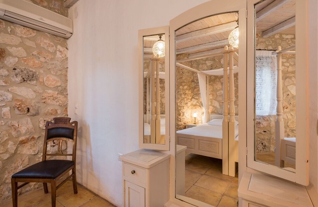 ''ORFOS VILLAS''- 3 BEDROOM LUXURY VILLA WITH PRIVATE POOL-SLEEP 6
