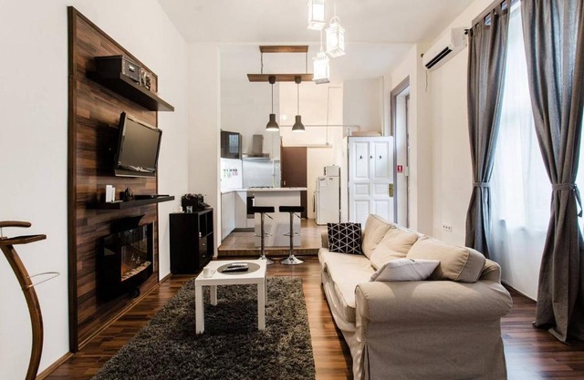 Orsi's sweet & lovely home