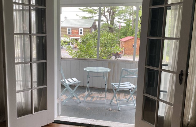 Otter Lake house rental