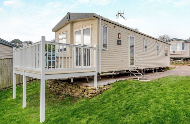 Otterton Premier Plus 2