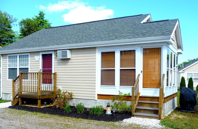 Our Happy Place - Updated Beach Dreams Cottage
