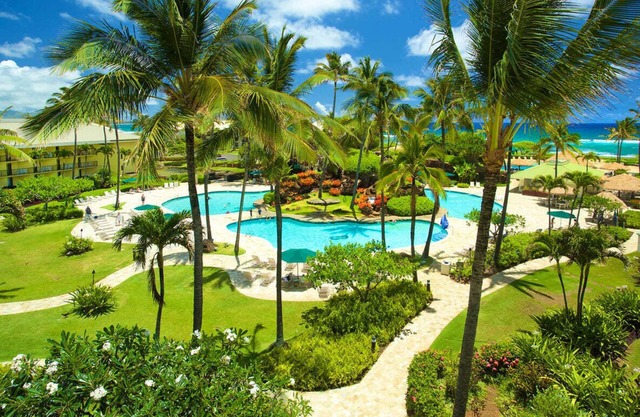 OUTSTANDING OCEAN AND POOL VIEWS FROM TOP FLOOR! GREAT DEAL WITH NO RESORT FEES!