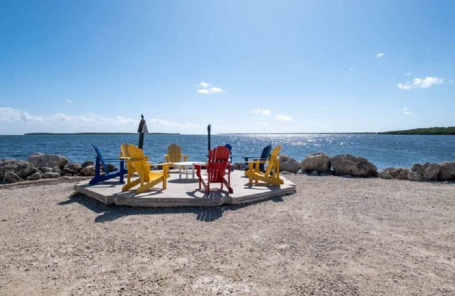 Overlooking Lagoon Free Golf Cart/Kayaks/Paddle Board