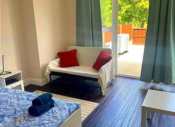 Ovidio's House - Peaceful flat with Terrace Relax