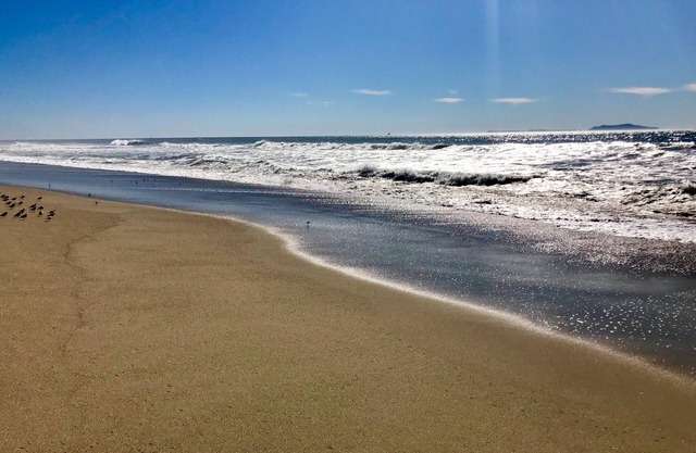 Oxnard Beach house two lots from sand!