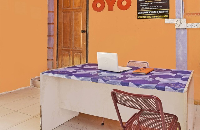 OYO 90454 Haza Harmoni Guesthouse