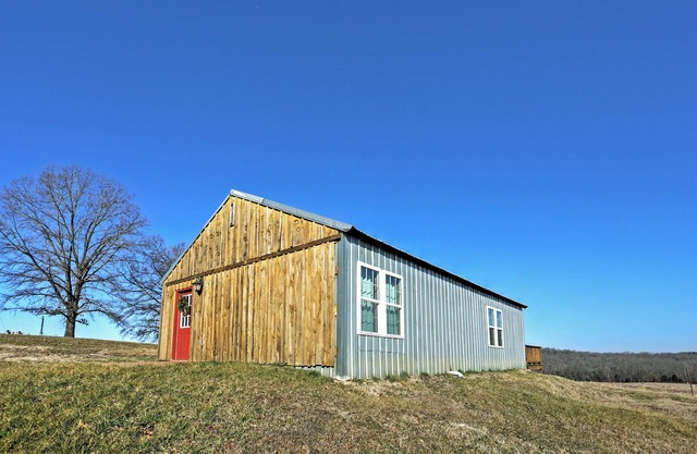 Ozark Mtn Views: Secluded Everton Retreat