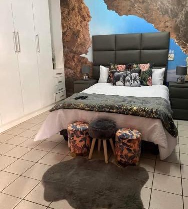 P&l exclusive beauty parlour