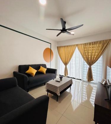 P2 PineIpoh Waterpark homestay - pool view