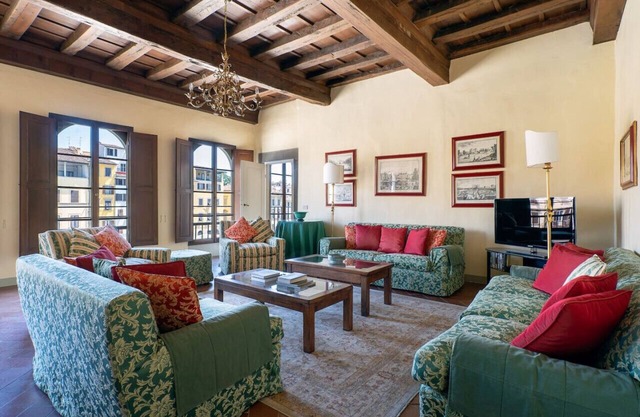 Palazzo Antellesi Medici Suite