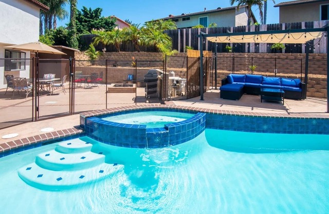 Palisades By the Bay Whole House Rental